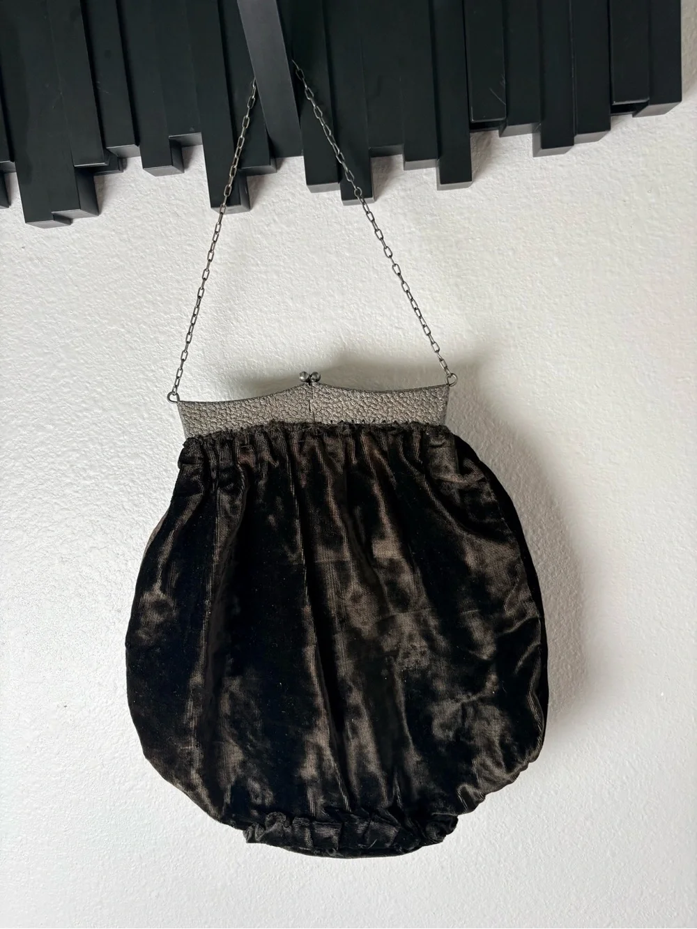 Antique 1920”s Black Velvet Flapper Purse Whimsygoth Vampire Green Rhinestone